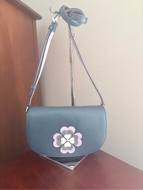 Kate Spade Reiley Spade Flower Appliqué Flap Crossbody Bag - NWOT